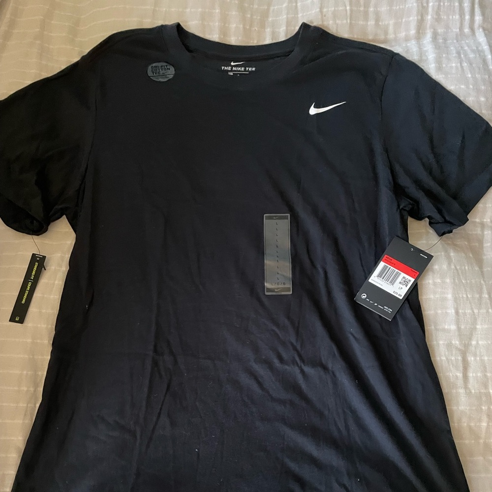 Mens Nike cotton dry fit T-shirt